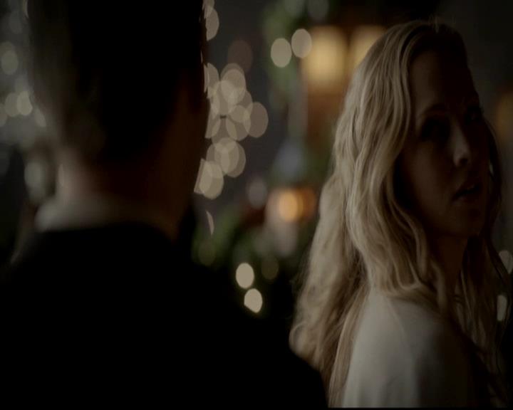 VampireDiariesWorld-dot-org_4x09OComeAllYeFaithful0540.jpg