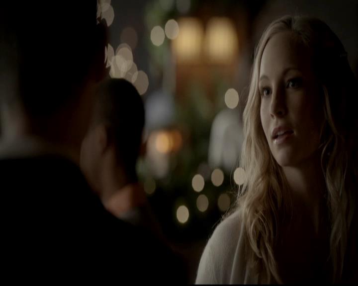 VampireDiariesWorld-dot-org_4x09OComeAllYeFaithful0541.jpg