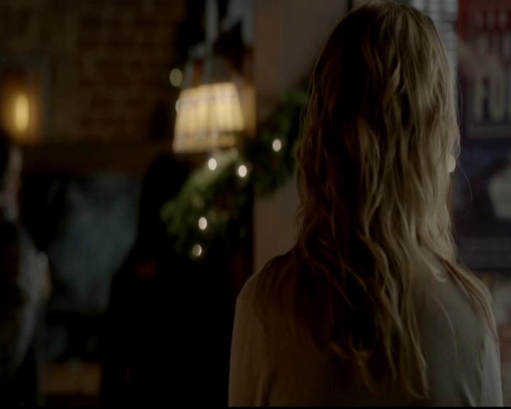 VampireDiariesWorld-dot-org_4x09OComeAllYeFaithful0558.jpg