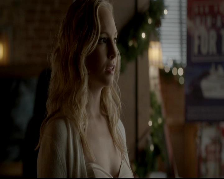 VampireDiariesWorld-dot-org_4x09OComeAllYeFaithful0561.jpg