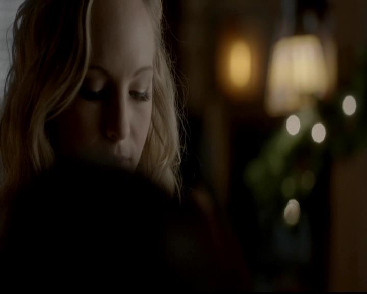 VampireDiariesWorld-dot-org_4x09OComeAllYeFaithful0565.jpg