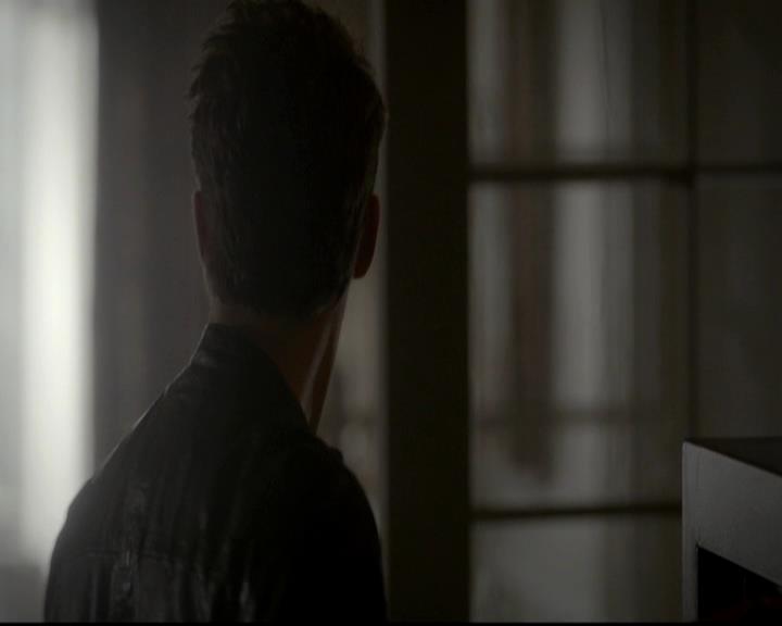 VampireDiariesWorld-dot-org_4x09OComeAllYeFaithful0576.jpg