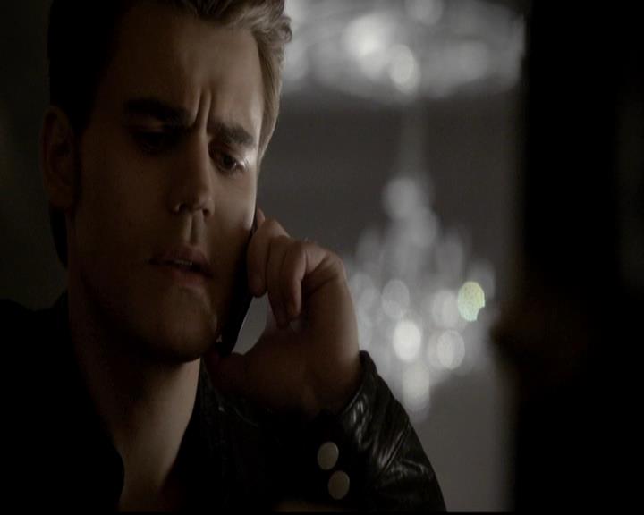 VampireDiariesWorld-dot-org_4x09OComeAllYeFaithful0596.jpg