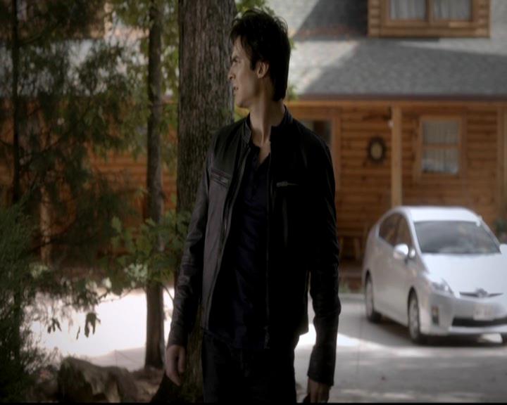 VampireDiariesWorld-dot-org_4x09OComeAllYeFaithful0631.jpg