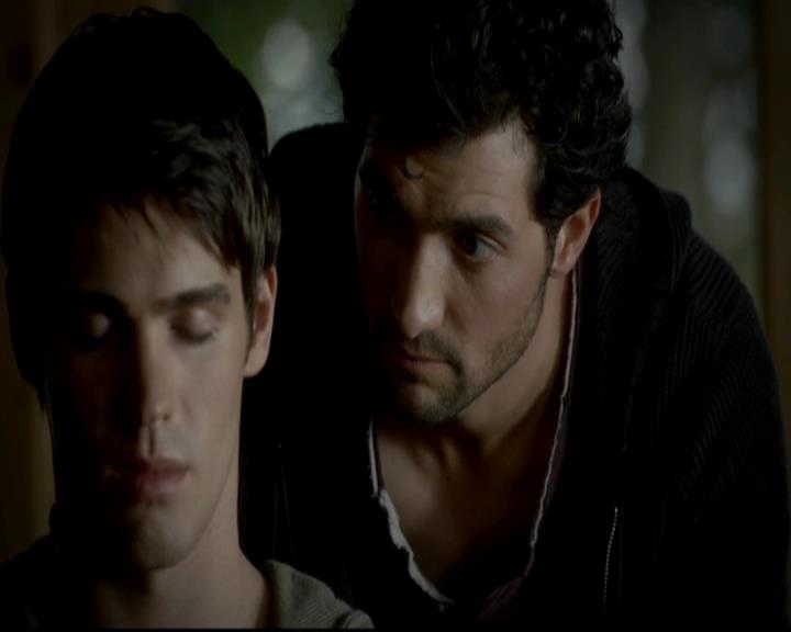 VampireDiariesWorld-dot-org_4x09OComeAllYeFaithful0663.jpg