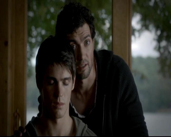 VampireDiariesWorld-dot-org_4x09OComeAllYeFaithful0666.jpg