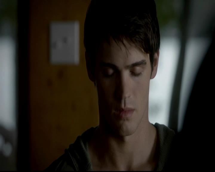 VampireDiariesWorld-dot-org_4x09OComeAllYeFaithful0694.jpg