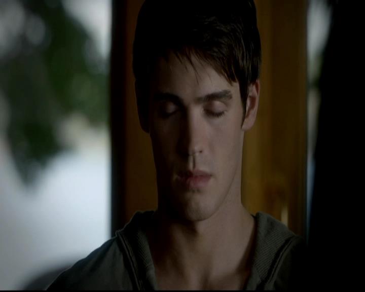 VampireDiariesWorld-dot-org_4x09OComeAllYeFaithful0705.jpg