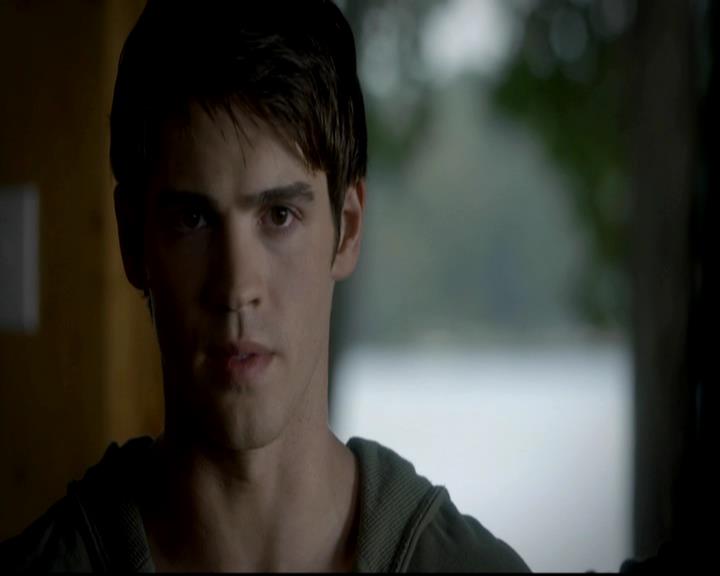 VampireDiariesWorld-dot-org_4x09OComeAllYeFaithful0736.jpg