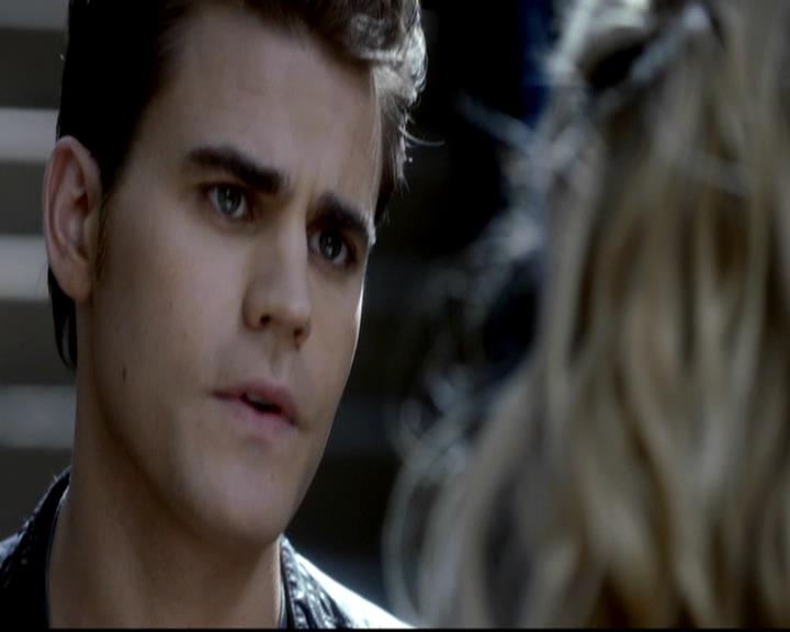 VampireDiariesWorld-dot-org_4x09OComeAllYeFaithful0767.jpg