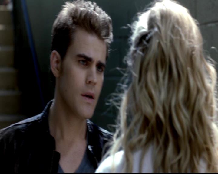 VampireDiariesWorld-dot-org_4x09OComeAllYeFaithful0768.jpg