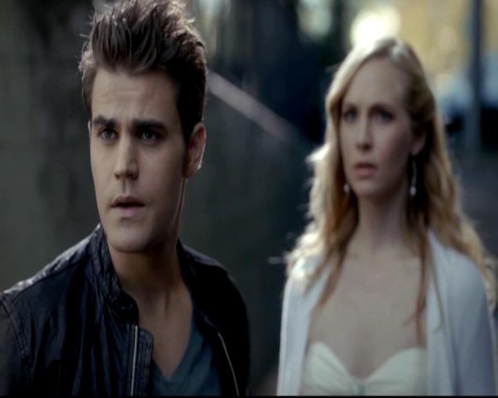 VampireDiariesWorld-dot-org_4x09OComeAllYeFaithful0770.jpg