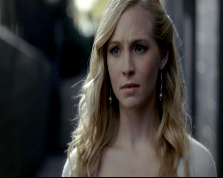 VampireDiariesWorld-dot-org_4x09OComeAllYeFaithful0780.jpg