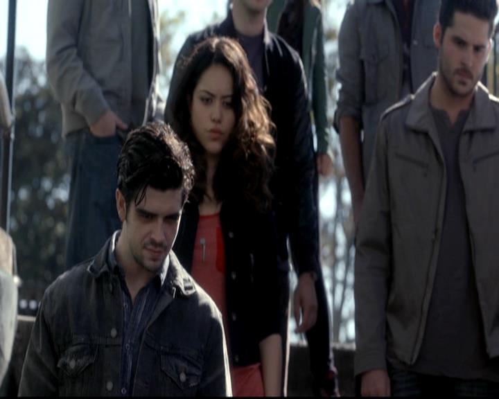 VampireDiariesWorld-dot-org_4x09OComeAllYeFaithful0811.jpg