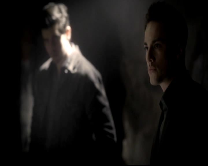 VampireDiariesWorld-dot-org_4x09OComeAllYeFaithful0889.jpg