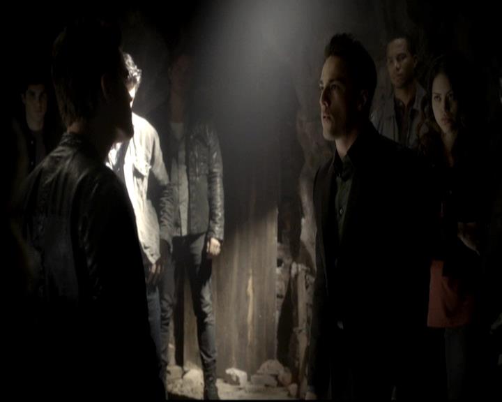 VampireDiariesWorld-dot-org_4x09OComeAllYeFaithful0891.jpg