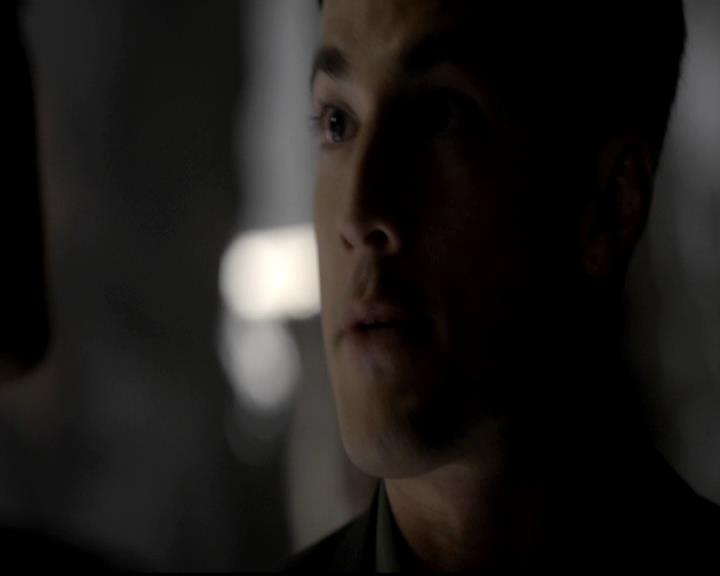 VampireDiariesWorld-dot-org_4x09OComeAllYeFaithful0893.jpg