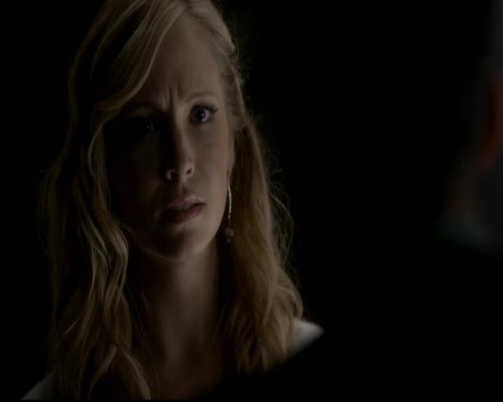 VampireDiariesWorld-dot-org_4x09OComeAllYeFaithful0906.jpg