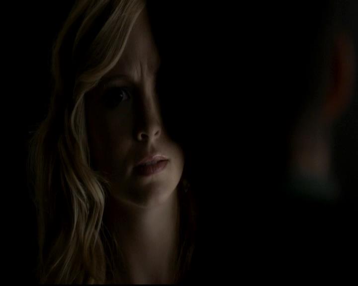 VampireDiariesWorld-dot-org_4x09OComeAllYeFaithful0910.jpg