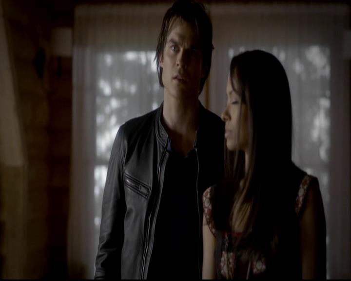 VampireDiariesWorld-dot-org_4x09OComeAllYeFaithful0925.jpg