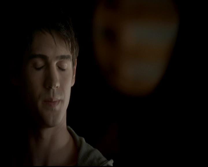 VampireDiariesWorld-dot-org_4x09OComeAllYeFaithful0942.jpg