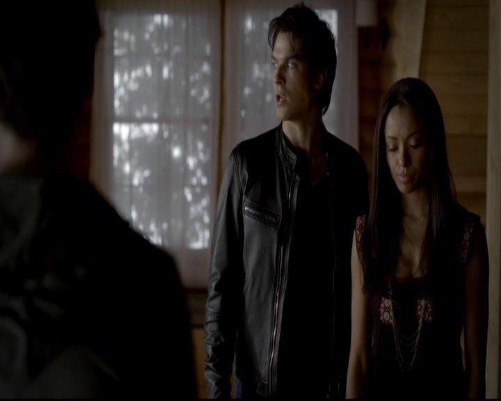 VampireDiariesWorld-dot-org_4x09OComeAllYeFaithful0946.jpg