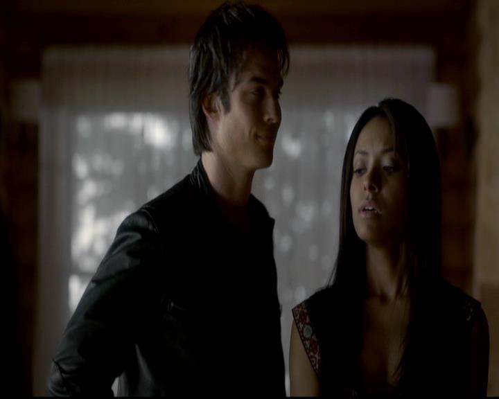 VampireDiariesWorld-dot-org_4x09OComeAllYeFaithful0963.jpg