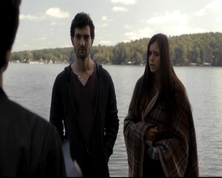 VampireDiariesWorld-dot-org_4x09OComeAllYeFaithful1016.jpg