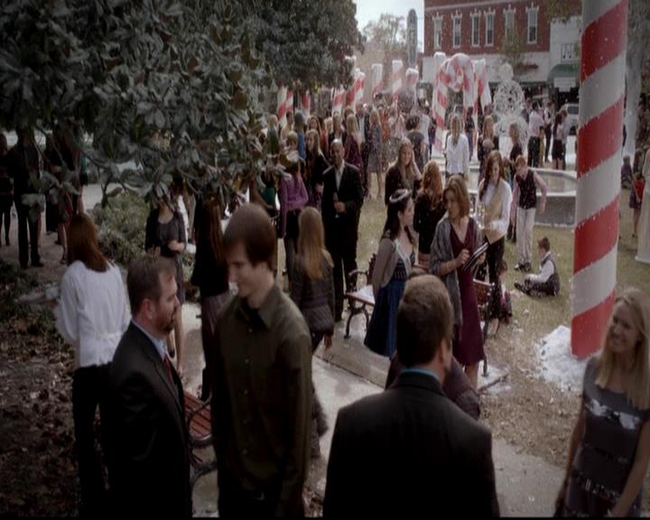 VampireDiariesWorld-dot-org_4x09OComeAllYeFaithful1039.jpg