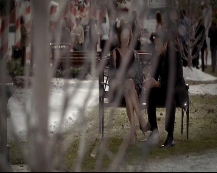 VampireDiariesWorld-dot-org_4x09OComeAllYeFaithful1056.jpg