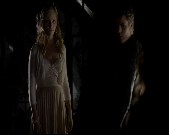 VampireDiariesWorld-dot-org_4x09OComeAllYeFaithful1175.jpg