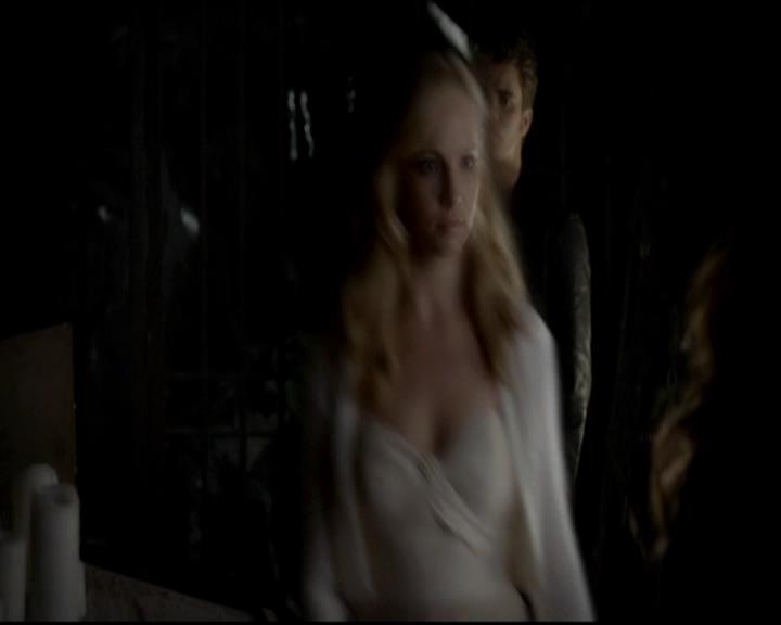 VampireDiariesWorld-dot-org_4x09OComeAllYeFaithful1176.jpg