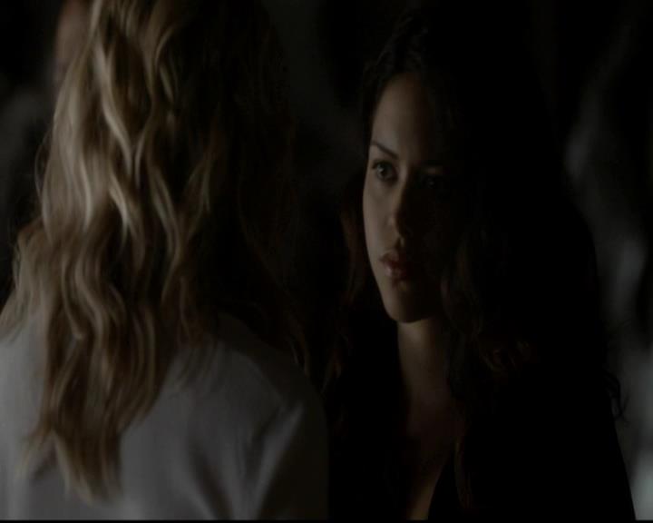 VampireDiariesWorld-dot-org_4x09OComeAllYeFaithful1177.jpg