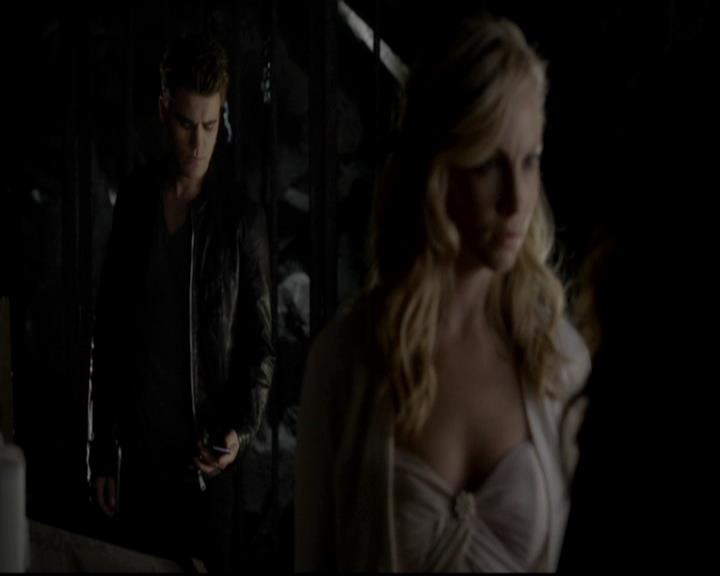 VampireDiariesWorld-dot-org_4x09OComeAllYeFaithful1178.jpg