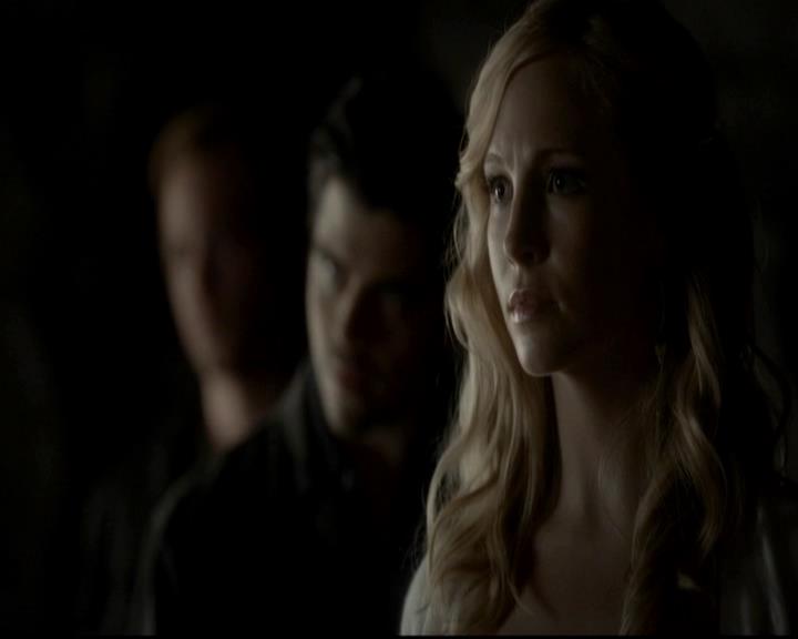 VampireDiariesWorld-dot-org_4x09OComeAllYeFaithful1193.jpg