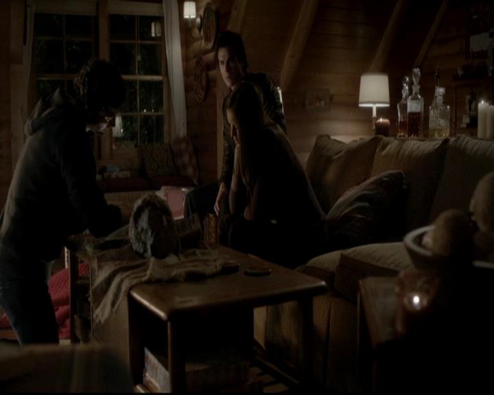 VampireDiariesWorld-dot-org_4x09OComeAllYeFaithful1205.jpg