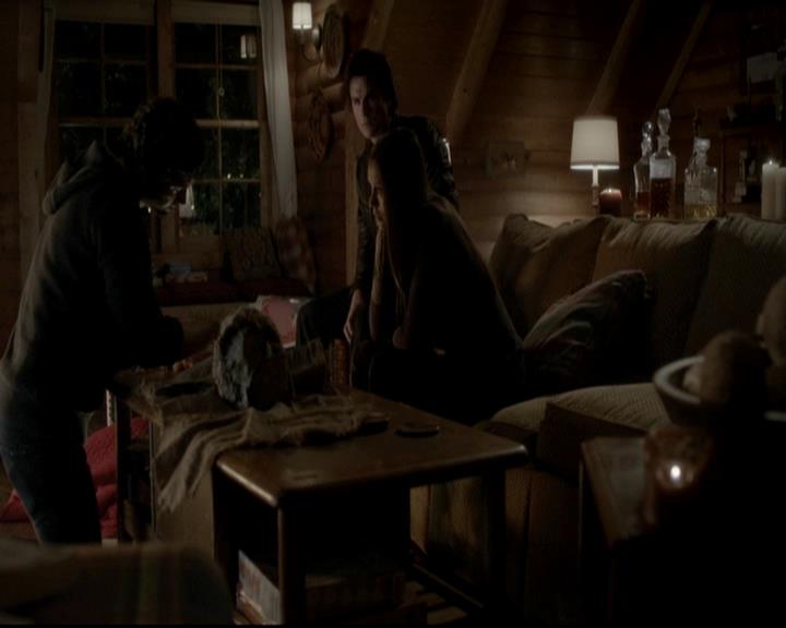 VampireDiariesWorld-dot-org_4x09OComeAllYeFaithful1206.jpg