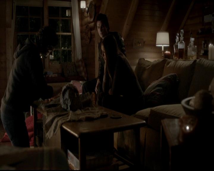 VampireDiariesWorld-dot-org_4x09OComeAllYeFaithful1207.jpg