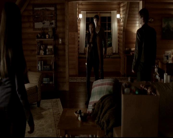 VampireDiariesWorld-dot-org_4x09OComeAllYeFaithful1435.jpg