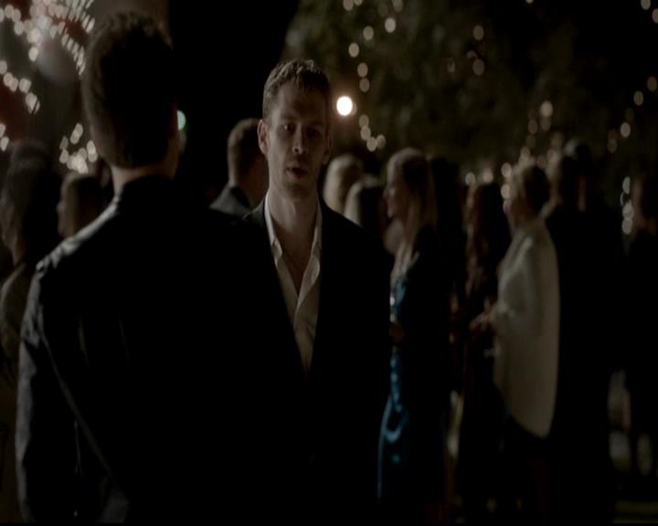 VampireDiariesWorld-dot-org_4x09OComeAllYeFaithful1515.jpg