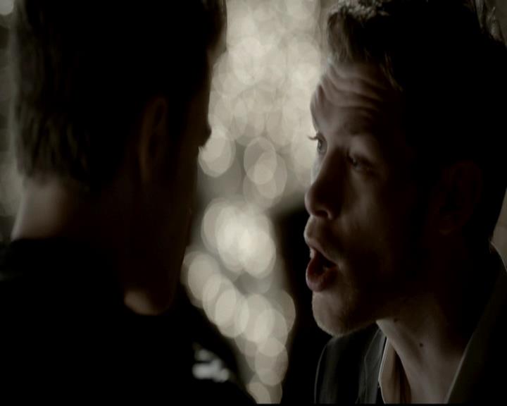 VampireDiariesWorld-dot-org_4x09OComeAllYeFaithful1529.jpg