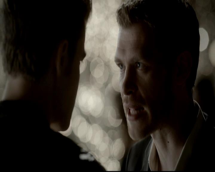 VampireDiariesWorld-dot-org_4x09OComeAllYeFaithful1530.jpg