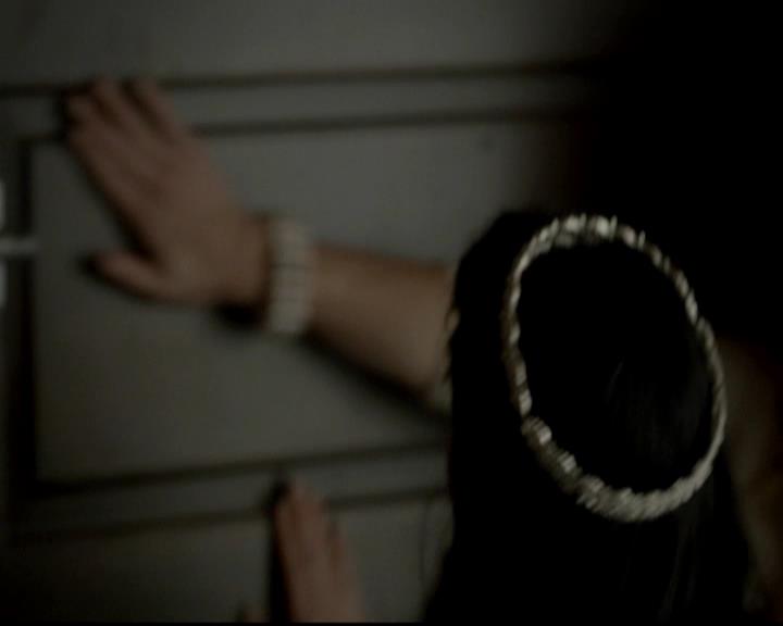 VampireDiariesWorld-dot-org_4x09OComeAllYeFaithful1638.jpg