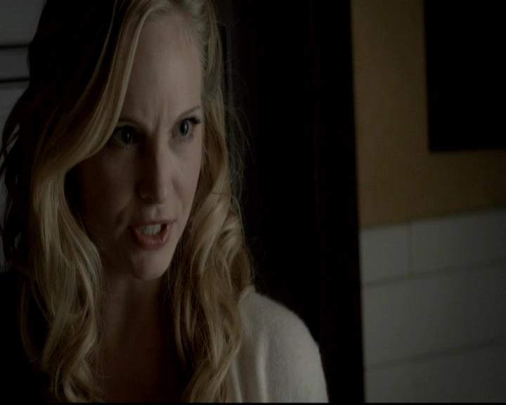 VampireDiariesWorld-dot-org_4x09OComeAllYeFaithful1640.jpg