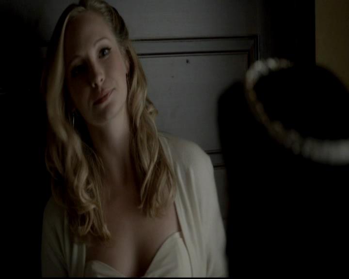 VampireDiariesWorld-dot-org_4x09OComeAllYeFaithful1660.jpg