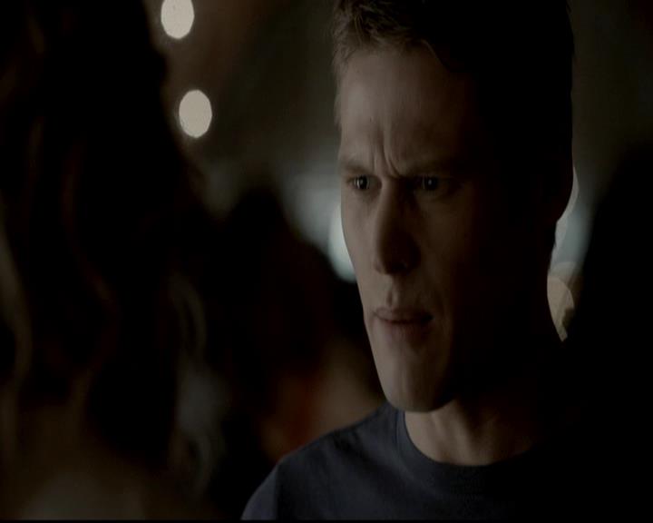 VampireDiariesWorld-dot-org_4x09OComeAllYeFaithful1691.jpg