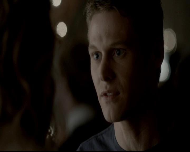 VampireDiariesWorld-dot-org_4x09OComeAllYeFaithful1696.jpg