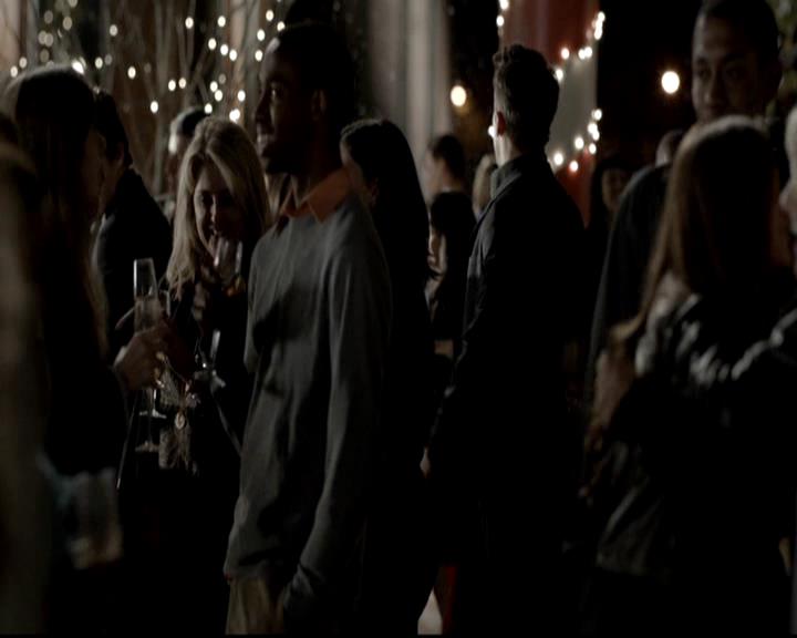 VampireDiariesWorld-dot-org_4x09OComeAllYeFaithful1704.jpg