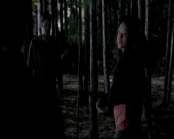 VampireDiariesWorld-dot-org_4x09OComeAllYeFaithful1724.jpg