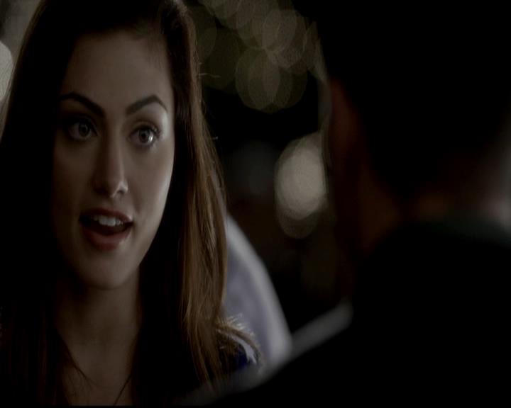 VampireDiariesWorld-dot-org_4x09OComeAllYeFaithful1728.jpg